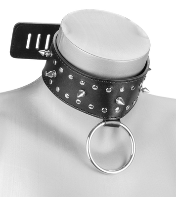 Spiked BDSM collar with lock